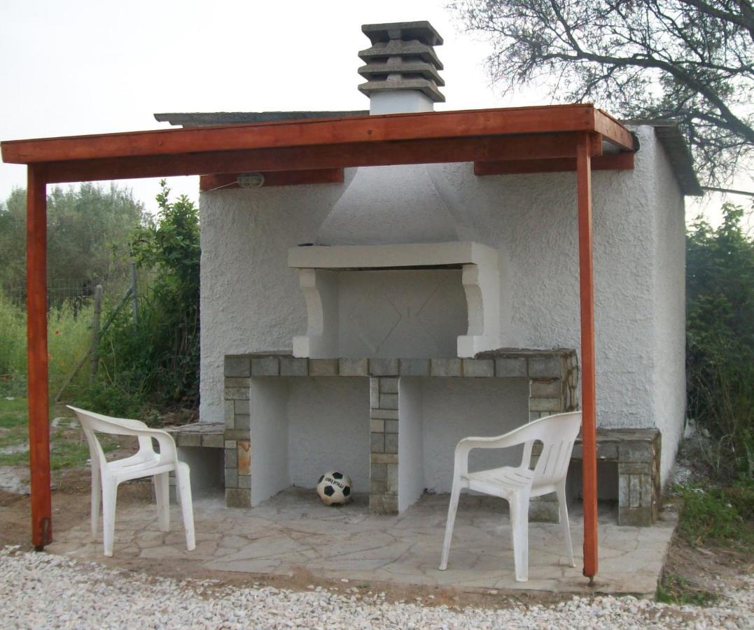 Akstudios To Spitaki Ormos Panagias Luaran gambar